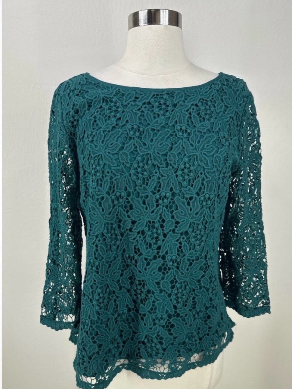 Talbots Teal Crochet Lace Scoop Neck top